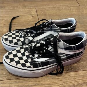 Black and White Checkered Sneakers VANS size womens 7